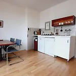 Ueber Den Daechern Duesseldorfs