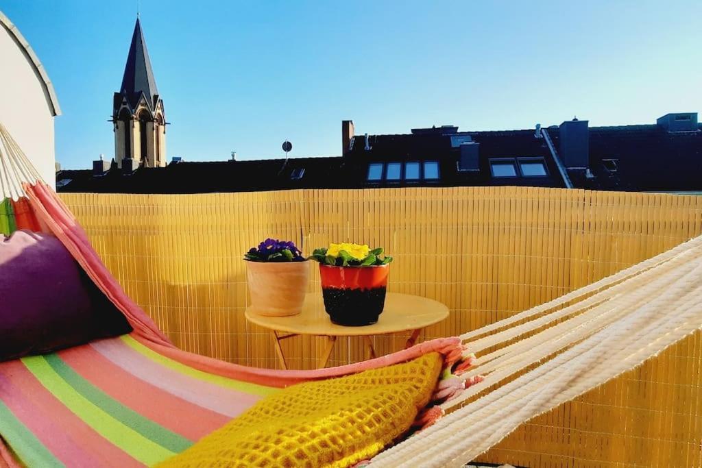 Appartement Ueber Den Daechern Duesseldorfs *